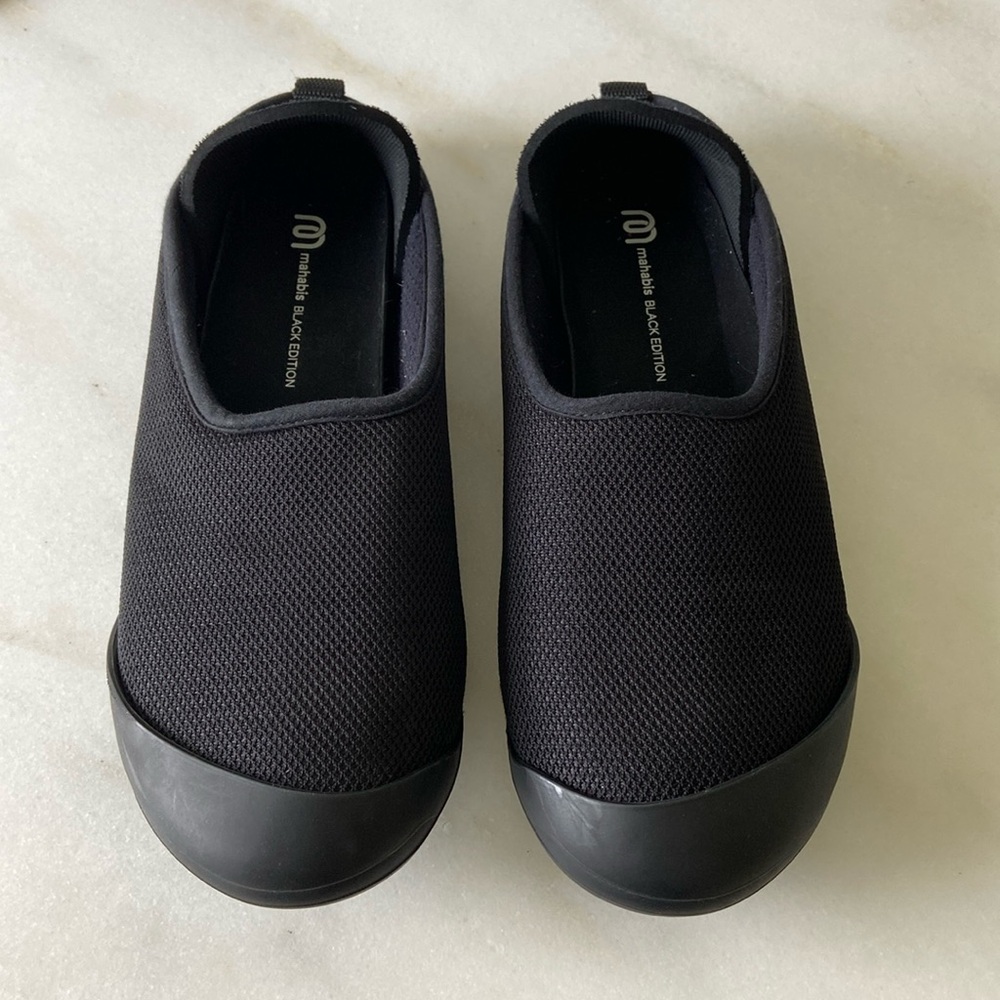 Mahabis black edition slippers